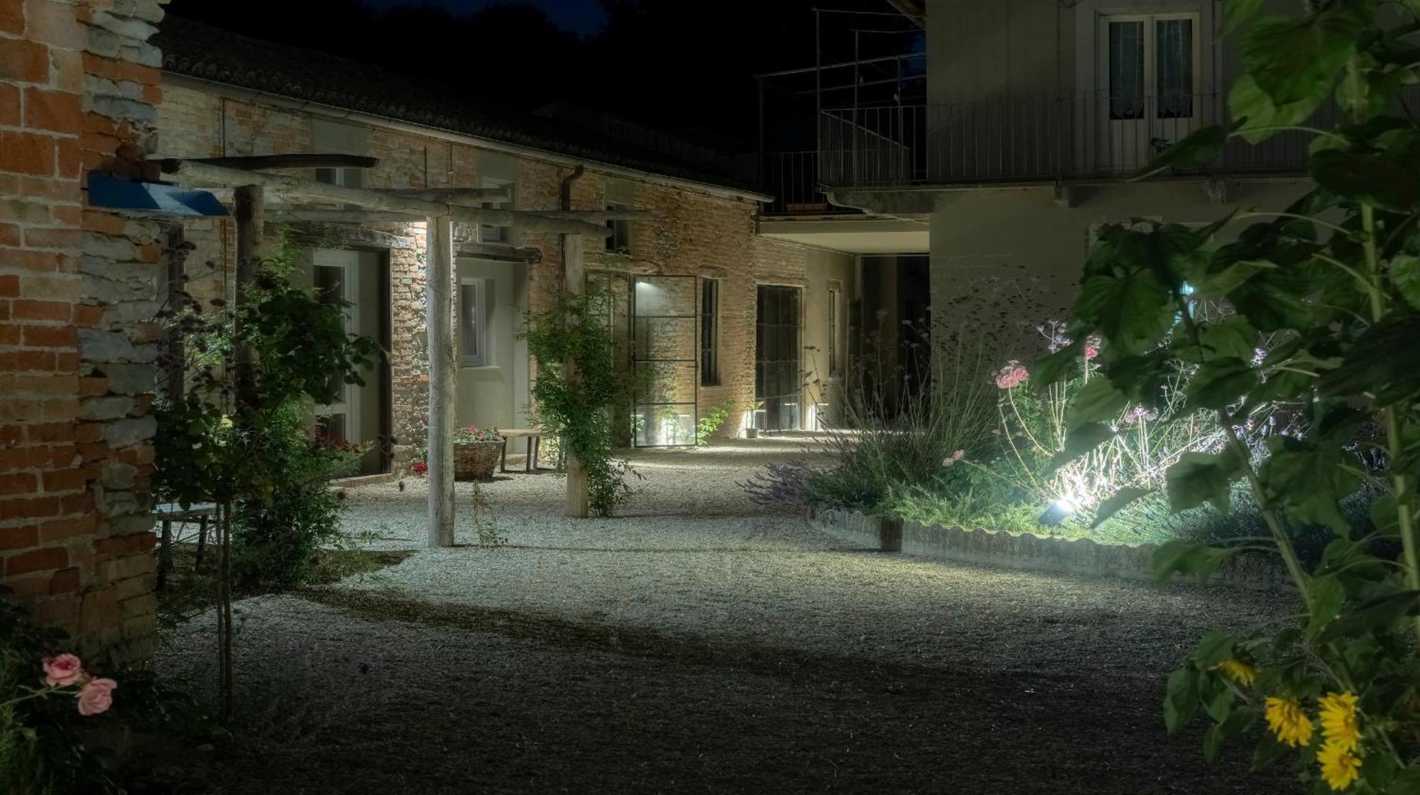 Hostal Vigne Di Fagnano 1709 Eco Relais Santo Stefano Belbo Exterior foto